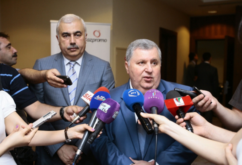 Le Parti de Nouvel Azerbaïdjan a organisé une table ronde pour l’élaboration du Concept de développement « Azerbaïdjan 2020 : un regard vers l’avenir »