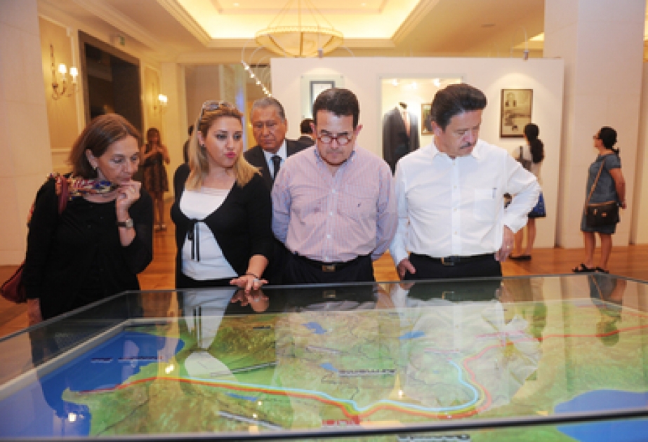 Le Vice-président du Sénat dmexicain a visité la Fondation Heydar Aliyev
