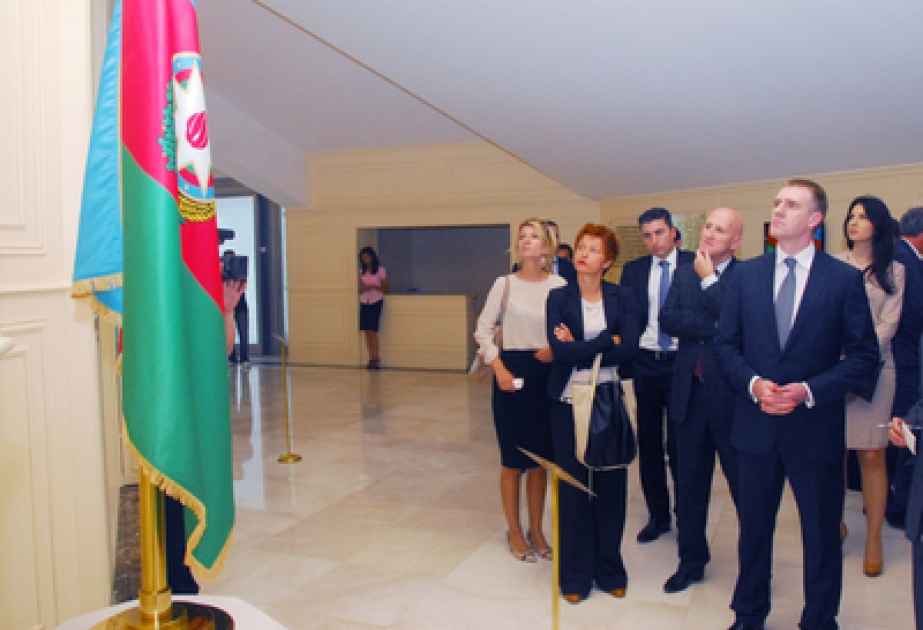 Le Premier ministre monténégrin a visité la Place du Drapeau National