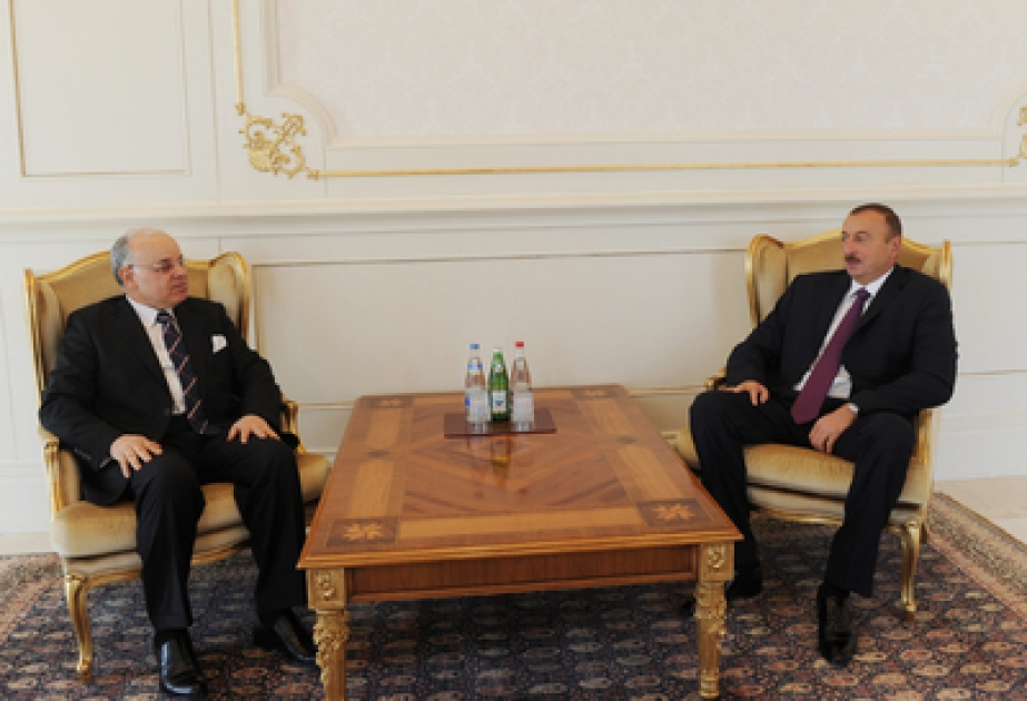 Le président Ilham Aliyev a reçu l’ambassadeur égyptien dans le cadre de l’achèvement de sa mission diplomatique