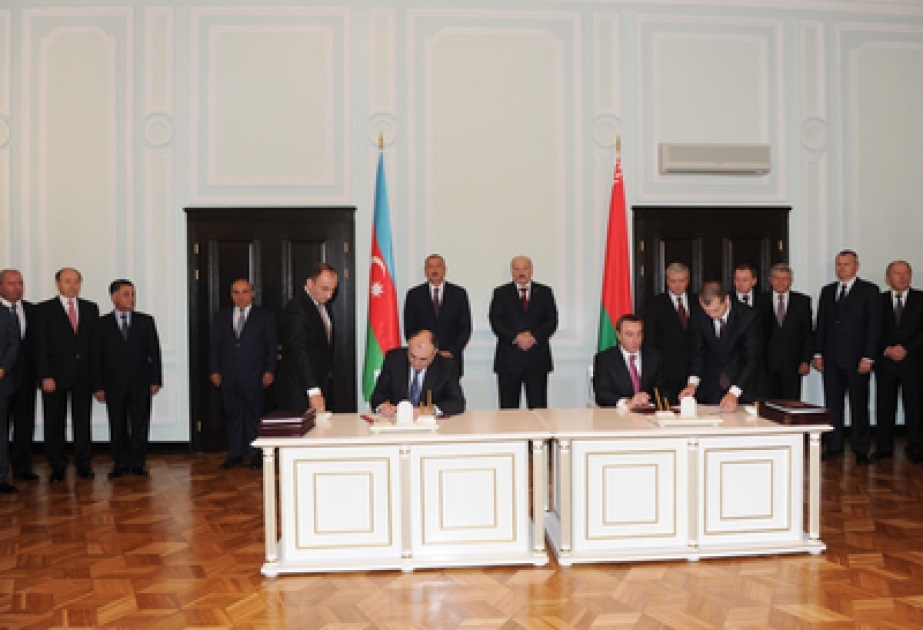 La cérémonie de la signature des documents officiels entre l’Azerbaïdjan et la Biélorussie