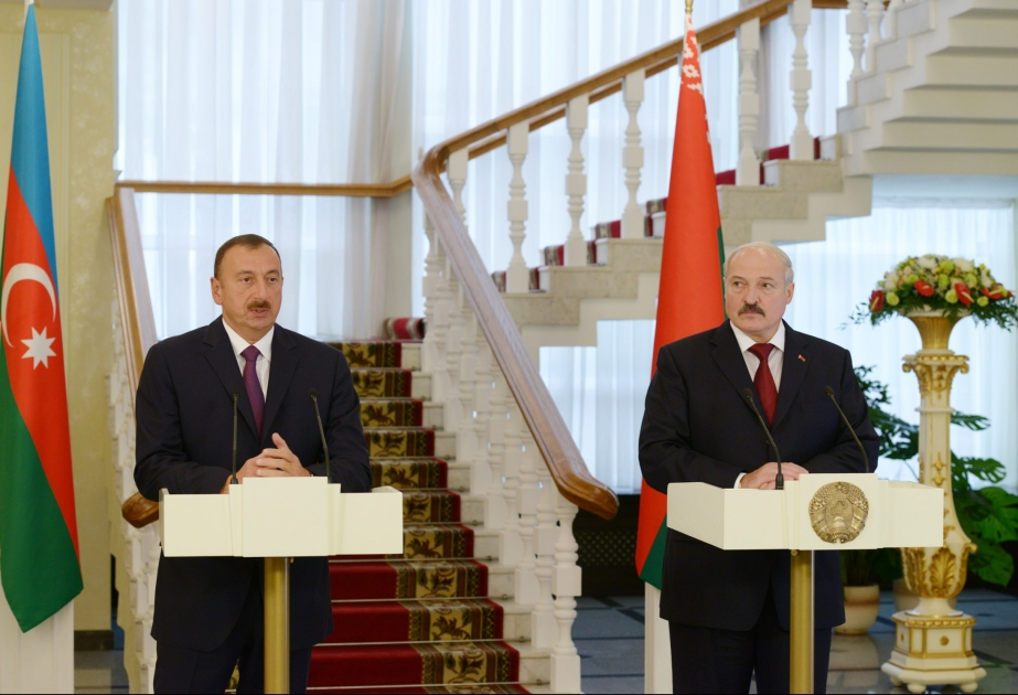 Azərbaycan və Belarus prezidentləri mətbuata bəyanatlarla çıxış etmişlər
