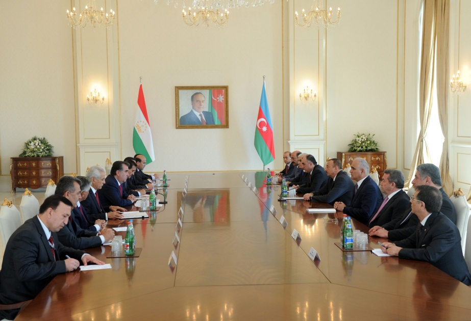 Azərbaycan və Tacikistan prezidentlərinin geniş tərkibdə görüşü