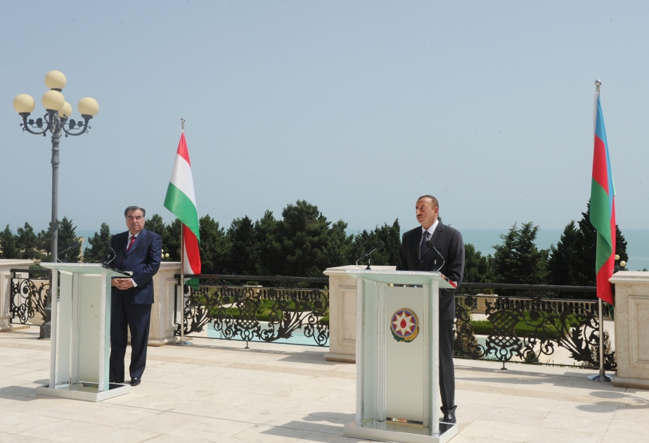 Azərbaycan və Tacikistan prezidentləri mətbuata bəyanatlarla çıxış etmişlər