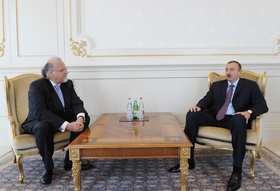 Prezident İlham Əliyev Fransanın Azərbaycanda yeni təyin olunmuş fövqəladə və səlahiyyətli səfirinin etimadnaməsini qəbul etmişdir