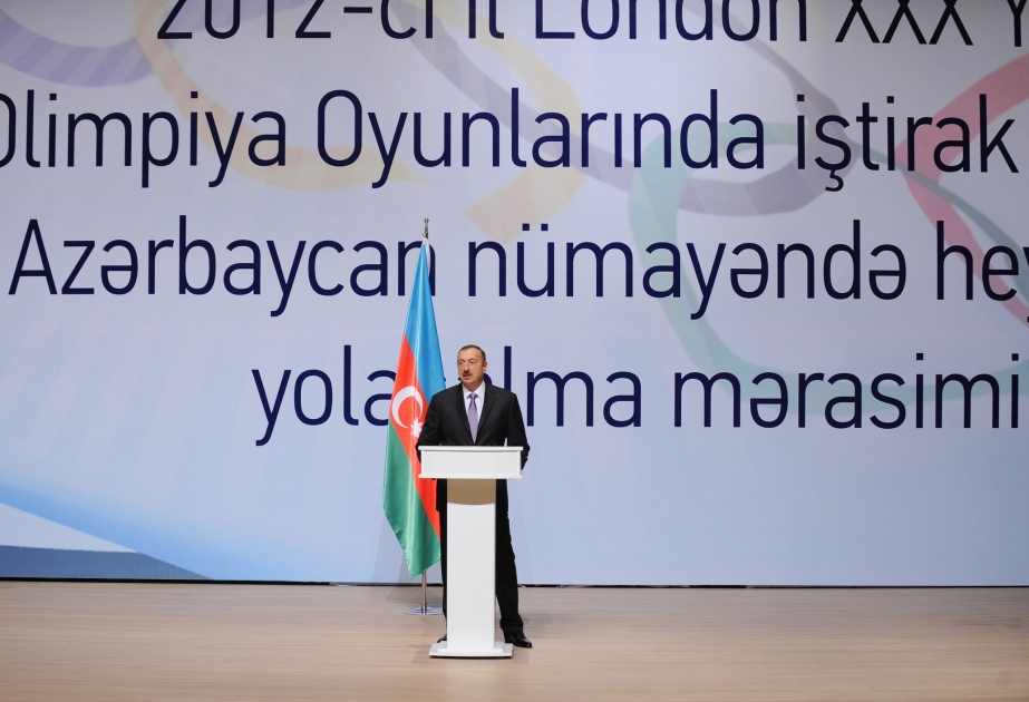 Londonda keçiriləcək XXX Yay Olimpiya oyunlarında iştirak edəcək Azərbaycan nümayəndə heyətini yolasalma mərasimi Azərbaycan Prezidenti İlham Əliyev mərasimdə iştirak etmişdir
