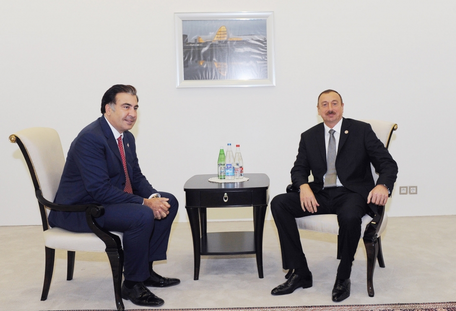 Azərbaycan Prezidenti İlham Əliyev Gürcüstan Prezidenti Mixeil Saakaşvili ilə görüşmüşdür