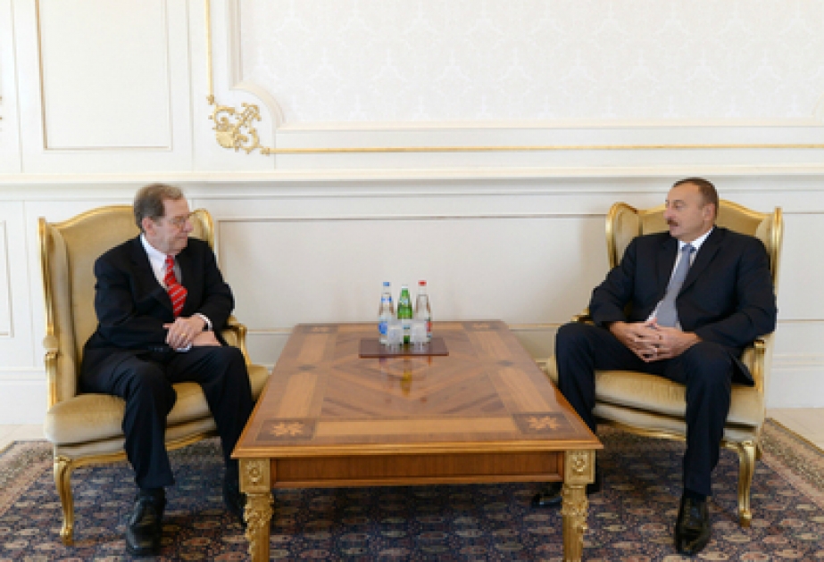 Le président M. Ilham Aliyev a reçu les lettres de créance du nouvel ambassadeur des Etats-Unis en Azerbaïdjan