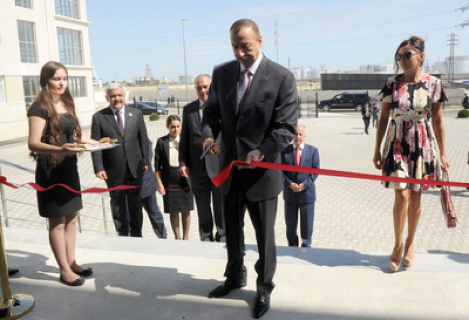 Le Président M. Ilham Aliyev a assisté à l’ouverture du nouveau bâtiment d’école dans le bourg de Kechle à Bakou