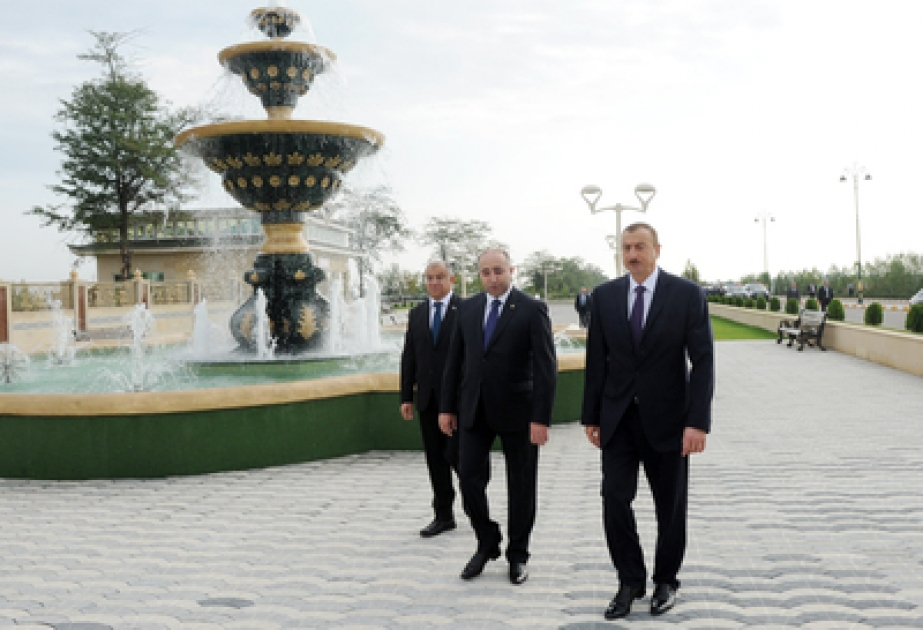 Le président azerbaïdjanais Ilham Aliyev a visité la Place du drapeau national à Terter