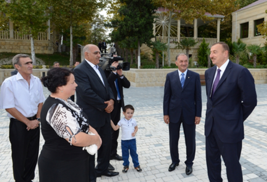 Un centre de loisirs au bord du fleuve Koura à Yevlakh