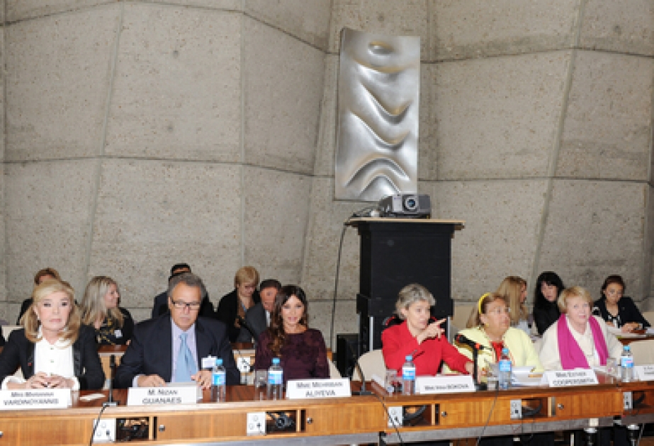 Réunion annuelle des Ambassadeurs de bonne volonté de l’UNESCOMme Mehriban Aliyeva, première Dame de l’Azerbaïdjan a participé à cette réunion