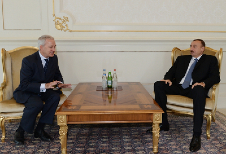 Le président Ilham Aliyev a reçu les lettres de créance du nouvel ambassadeur d’Irlande en Azerbaïdjan