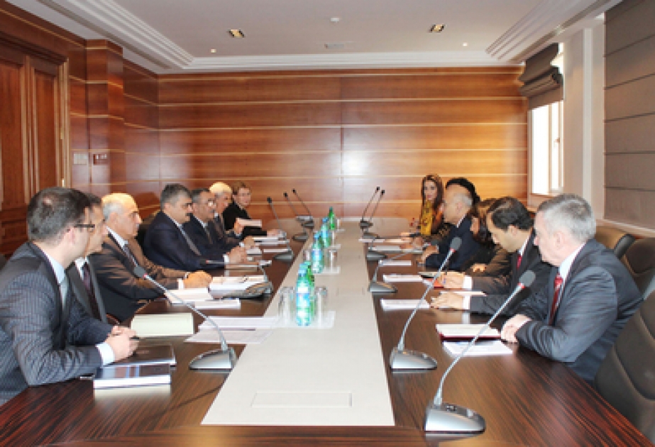 Entretien du ministre azerbaïdjanais des finances et du directeur du FMI pour le Moyen-Orient et l’Asie Centrale