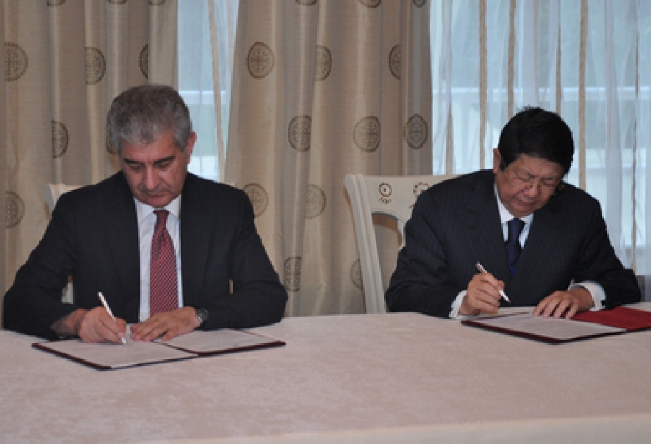 Un mémorandum de coopération a été signé entre le Parti Nouvel Azerbaïdjan et le Parti du peuple cambodgien