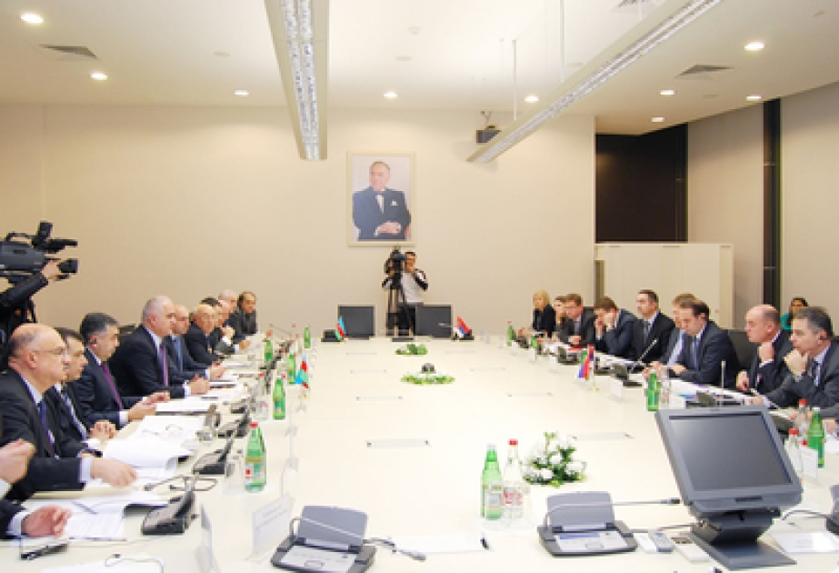 Une réunion de la Commission Intergouvernementale azerbaïdjano-serbe