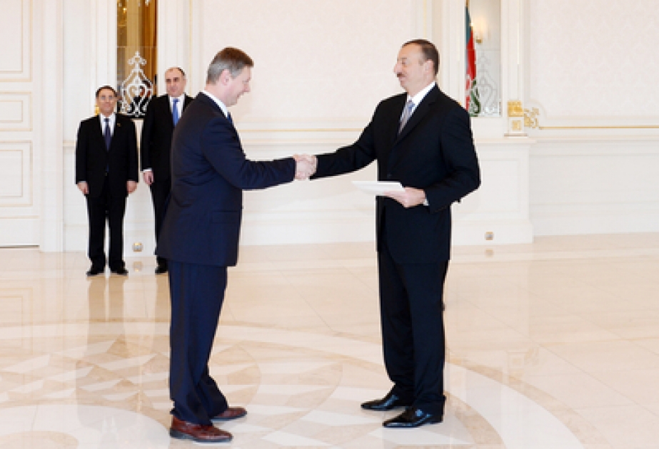 Le président M. Ilham Aliyev a reçu les lettres de créance du nouvel ambassadeur en Azerbaïdjan de l’Estonie