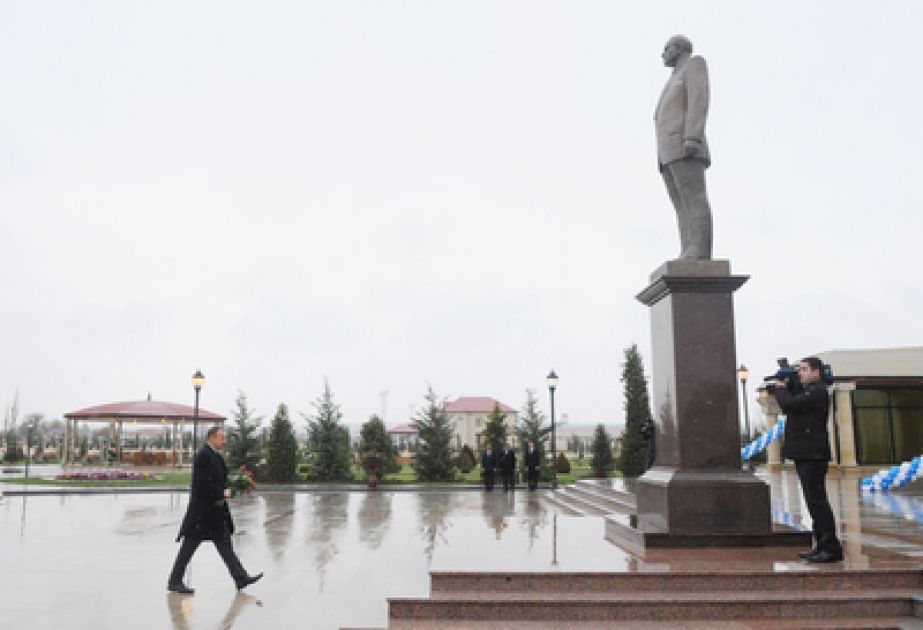 Le président azerbaïdjanais Ilham Aliyev est arrivé en visite à la région de Fuzouli