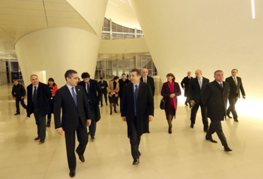 Le Premier ministre géorgien a visité le Centre Heydar Aliyev