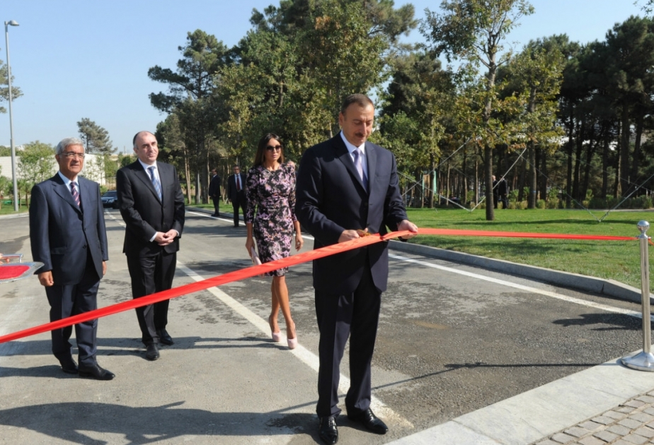 Prezident İlham Əliyev Azərbaycan Diplomatik Akademiyasının yeni tədris kompleksinin açılışında iştirak etmişdirYeni kompleksdə Azərbaycanın diplomatik xidmət orqanları rəhbərlərinin dördüncü müşavirəsi keçirilmişdir
