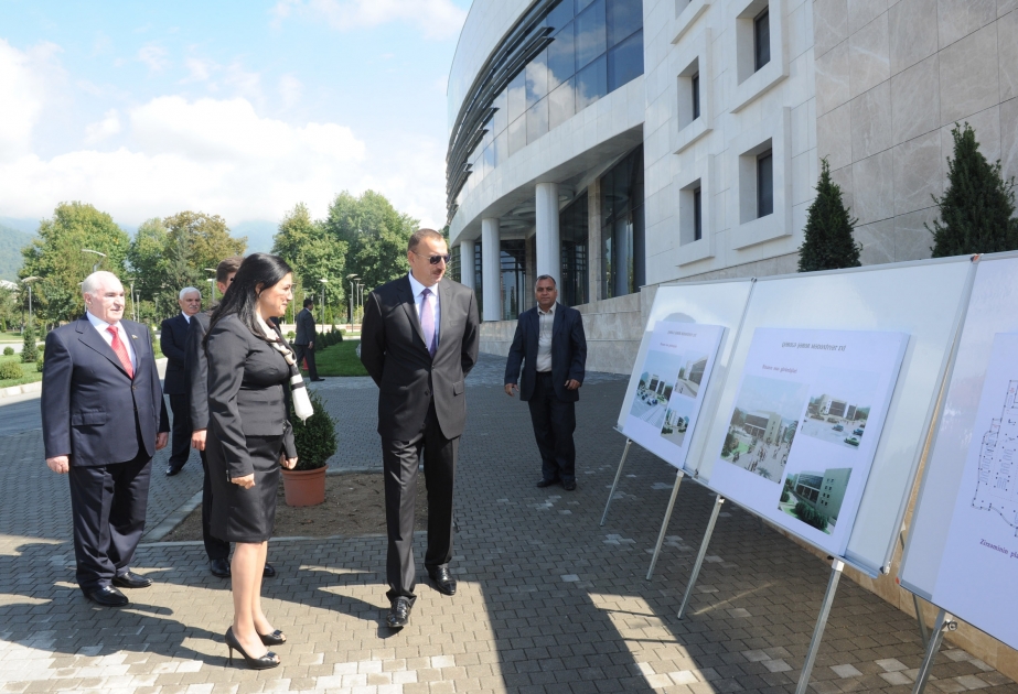 Qəbələ Mədəniyyət Evinin yeni tikilmiş binasında son tamamlama işləri görülür