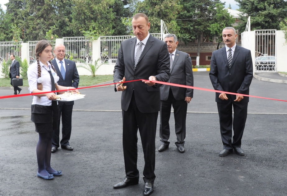 Zaqataladakı 2 nömrəli tam orta məktəb istifadəyə verilmişdirPrezident İlham Əliyev açılış mərasimində iştirak etmişdir