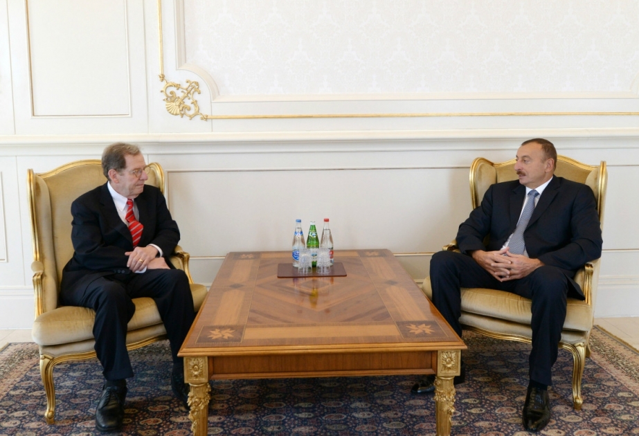 Prezident İlham Əliyev ABŞ-ın Azərbaycanda yeni təyin olunmuş səfirinin etimadnaməsini qəbul etmişdir