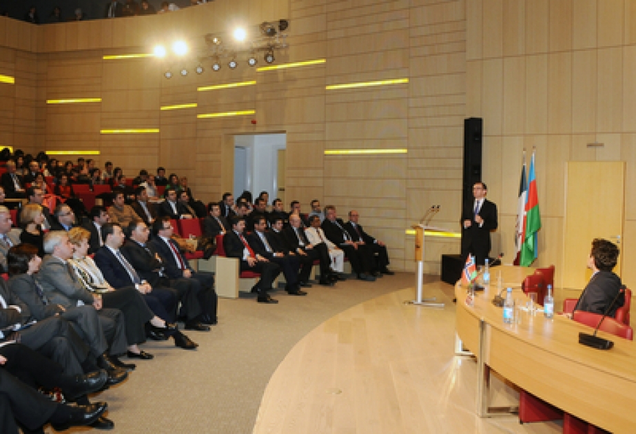 M. Espen Barth Eide, ministre des Affaires étrangères du Royaume de Norvège a intervenu à l’Académie diplomatique d’Azerbaïdjan
