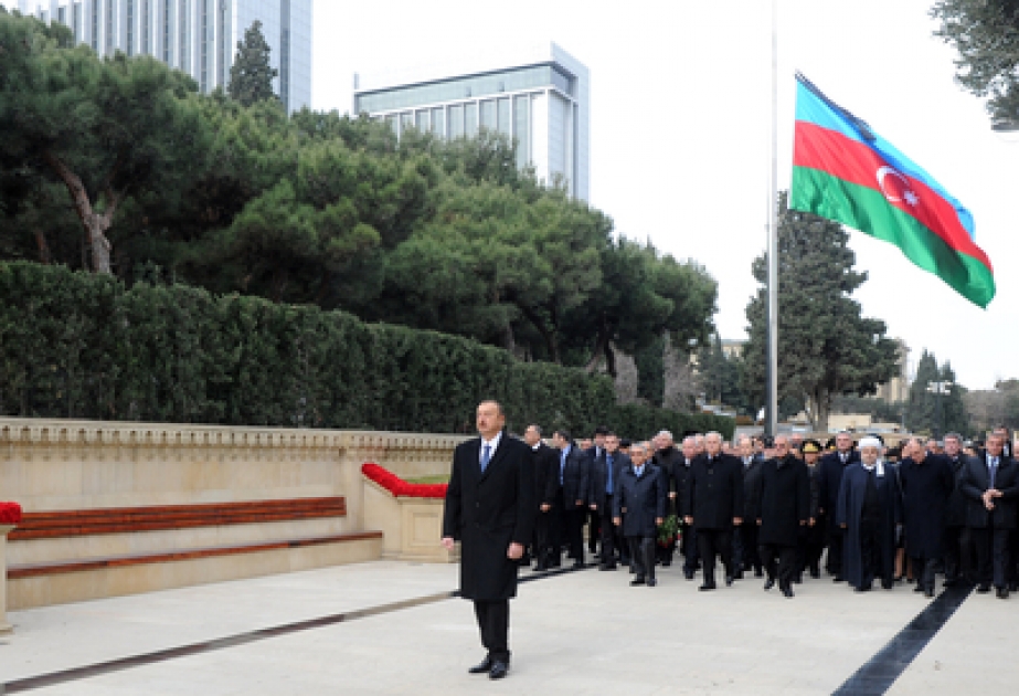 La visite de la Nation à l’Allée des Patriotes à l’occasion du 23e anniversaire de la tragédie du « 20 Janvier sanglant »Le Président azerbaïdjanais M. Ilham Aliyev a honoré la mémoire des Patriotes