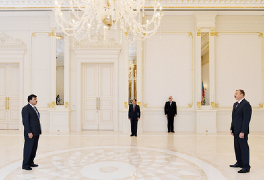 Le président Ilham Aliyev a reçu les lettres de créance du nouvel ambassadeur de Tadjikistan en Azerbaïdjan