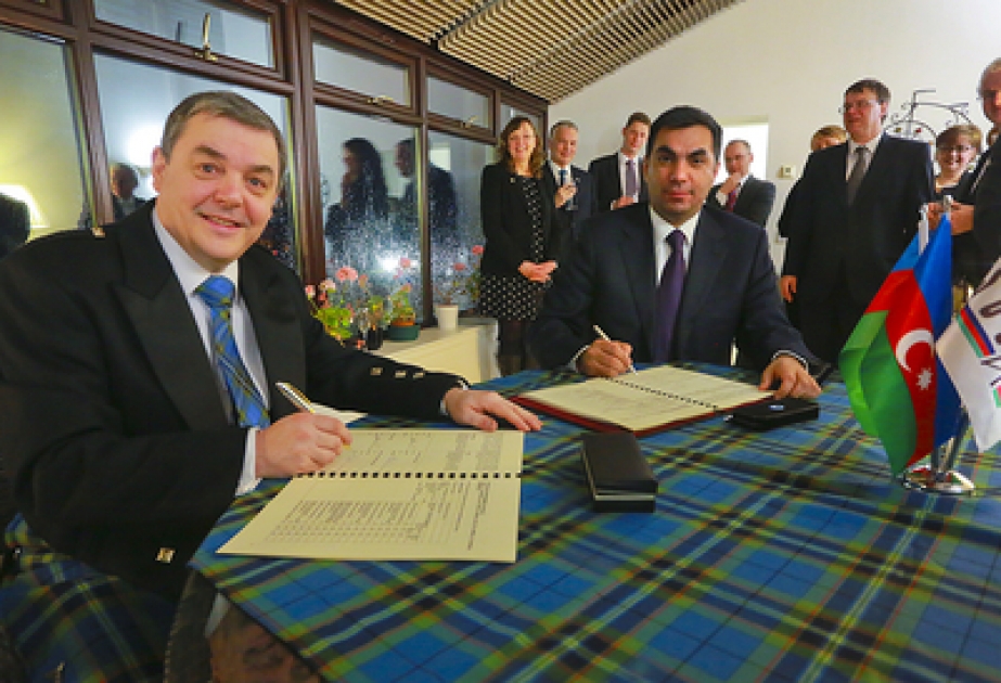 توقيع معاهدة تعاون بين جامعة باكو للنفط وجامعة Heriot-Vatt البريطانية