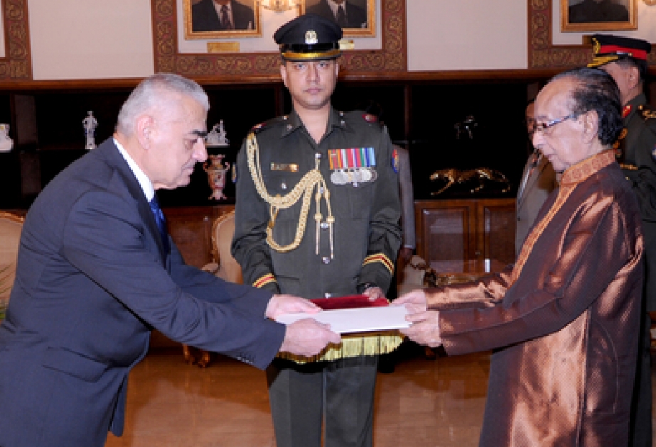 L’ambassadeur azerbaïdjanais a présenté ses lettres de créance au président du Bangladesh