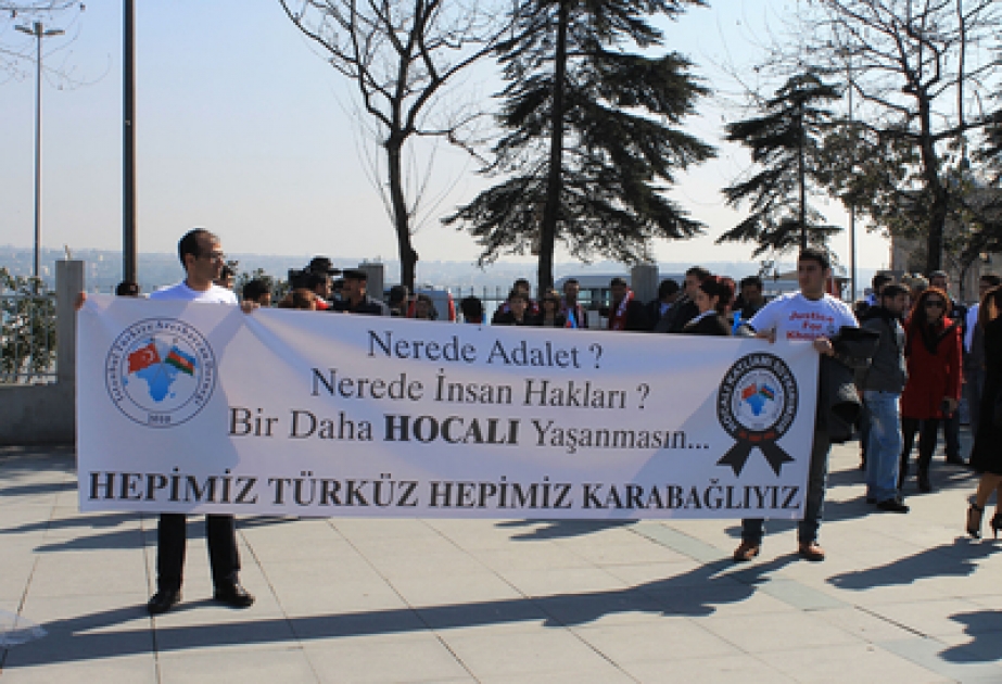 İstanbulda Xocalı soyqırımının 21-ci ildönümü ilə bağlı yürüş və konfrans keçirilmişdir