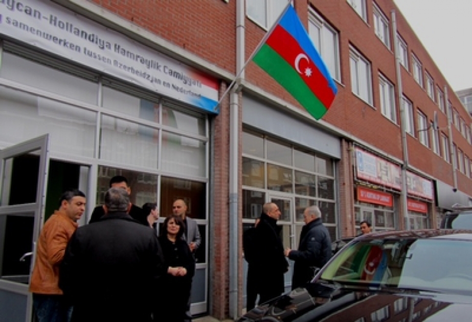 Azərbaycanın Niderland krallığındakı səfiri BAK-ın Rotterdamdakı cəmiyyətində olmuşdur