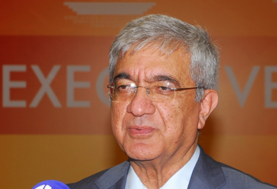 Hafiz Pachayev : Les promus du programme de master « Gestion des affaires » auront la possibilité de participer au programme d’Etat pour l’étude à l’étranger