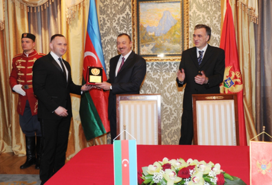 Le président Ilham Aliyev a pris connaissance du projet de l’école maternelle en cours de construction avec le soutien financier du gouvernement azerbaïdjanais à Monténégro