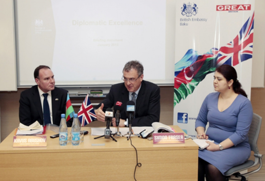 Le sous-secrétaire d'Etat permanent et chef du service diplomatique au sein du ministère britannique des Affaires étrangères a présenté une conférence à l’ADA