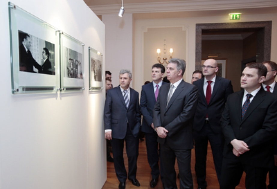 La délégation conduite par le président de la Chambre des Députés de la Roumanie à la Fondation Heydar Aliyev