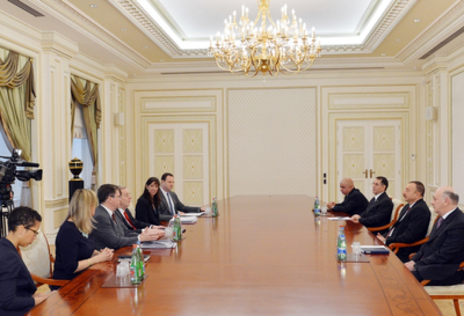 Le président azerbaïdjanais Ilham Aliyev a reçu le responsable du Bureau pour la démocratie, les droits de l’homme et le travail au département d’Etat américain et l’administratrice adjointe pour l’Europe et l’Eurasie à l’USAID 
VIDEO   
