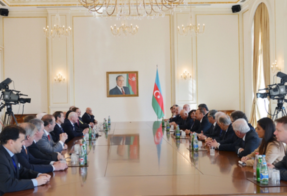 Le président azerbaïdjanais Ilham Aliyev a reçu les membres des Comités de coordination des Jeux Européens qui se tiendront en 2015 à Bakou VIDEO