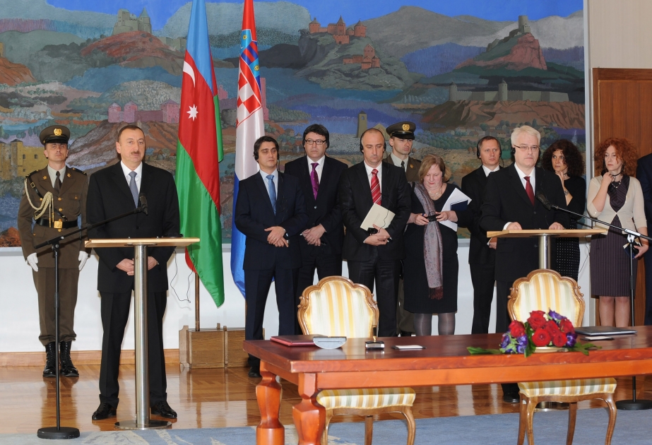 Azərbaycan və Xorvatiya prezidentləri mətbuata bəyanatlarla çıxış etmişlər