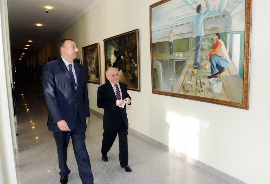 Prezident İlham Əliyev Azərbaycan Dövlət Rəssamlıq Akademiyasının istifadəyə verilmiş yeni korpusunda yaradılan şəraitlə tanış olmuşdur