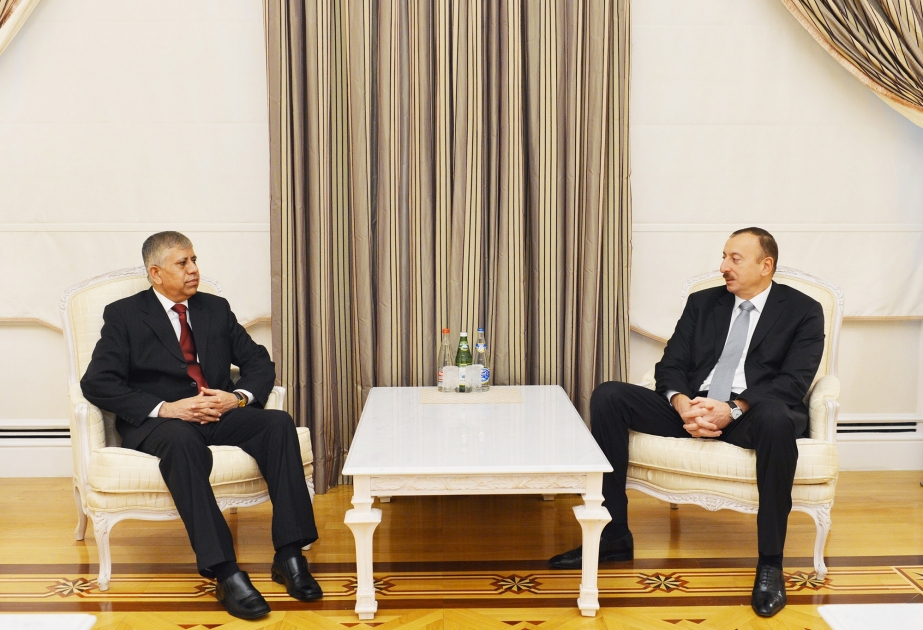 Prezident İlham Əliyev Pakistanın Azərbaycandakı səfirini diplomatik fəaliyyətinin başa çatması ilə əlaqədar qəbul etmişdir