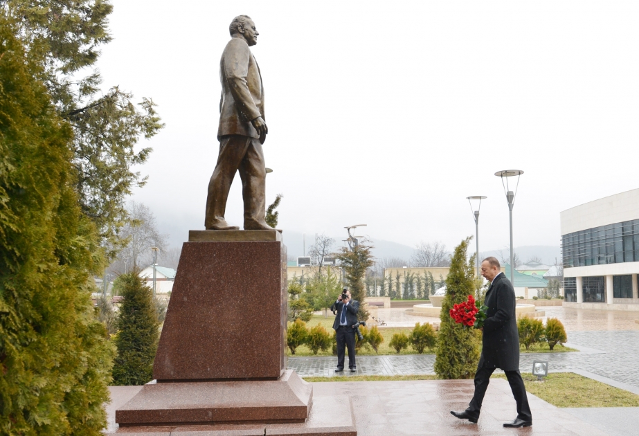 Azərbaycan Prezidenti İlham Əliyevin Qəbələ rayonuna səfəriÜmummilli lider Heydər Əliyevin abidəsini ziyarət