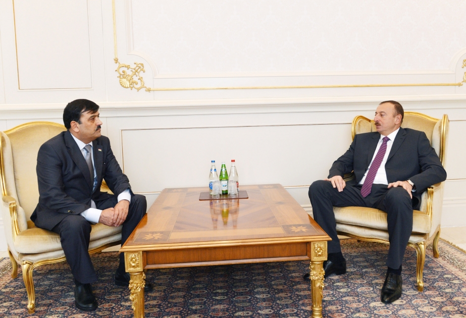 Prezident İlham Əliyev Tacikistanın Azərbaycanda yeni təyin olunmuş səfirinin etimadnaməsini qəbul etmişdir