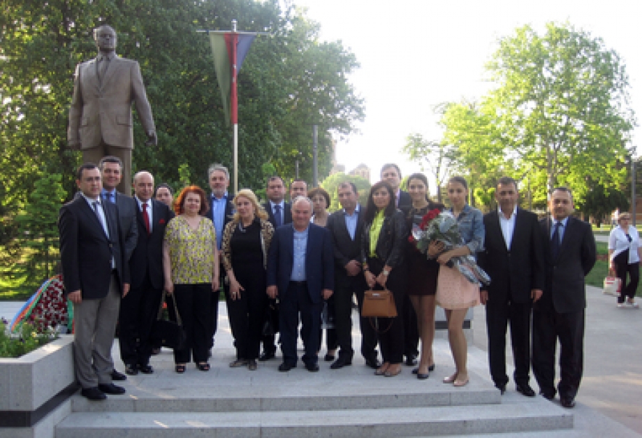 La cérémonie commémorative en Serbie à l’occasion du 90e anniversaire de la naissance du leader national Heydar Aliyev