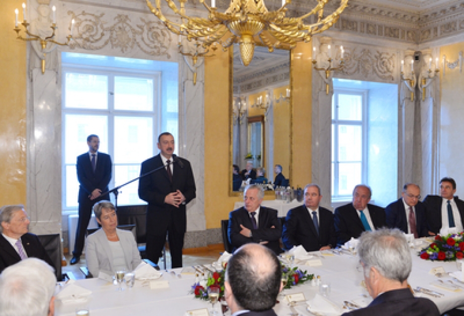 Un déjeuner officiel en l’honneur du président azerbaïdjanais Ilham Aliyev et de son épouse Mehriban Aliyeva, à Vienne