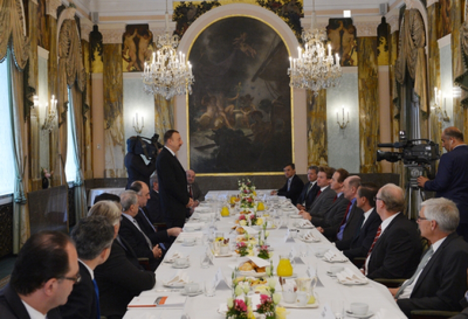 Le président azerbaïdjanais Ilham Aliyev a rencontré le président de la Fédération des industriels autrichiens et les dirigeants des grandes entreprises de l’Autriche à Vienne VIDEO