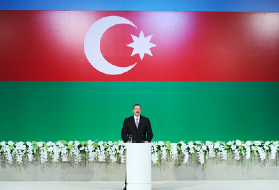 Le président Ilham Aliyev a pris part à la cérémonie officielle à l’occasion du Jour de la République - fête nationale de l’Azerbaïdjan