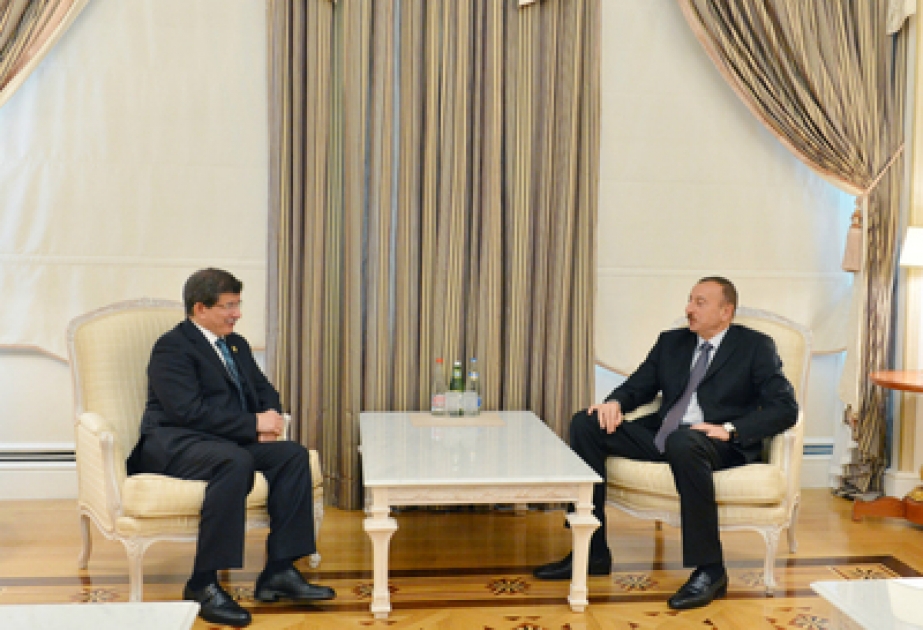 Le président azerbaïdjanais Ilham Aliyev a reçu aujourd’hui le ministre turc des Affaires étrangères VİDEO